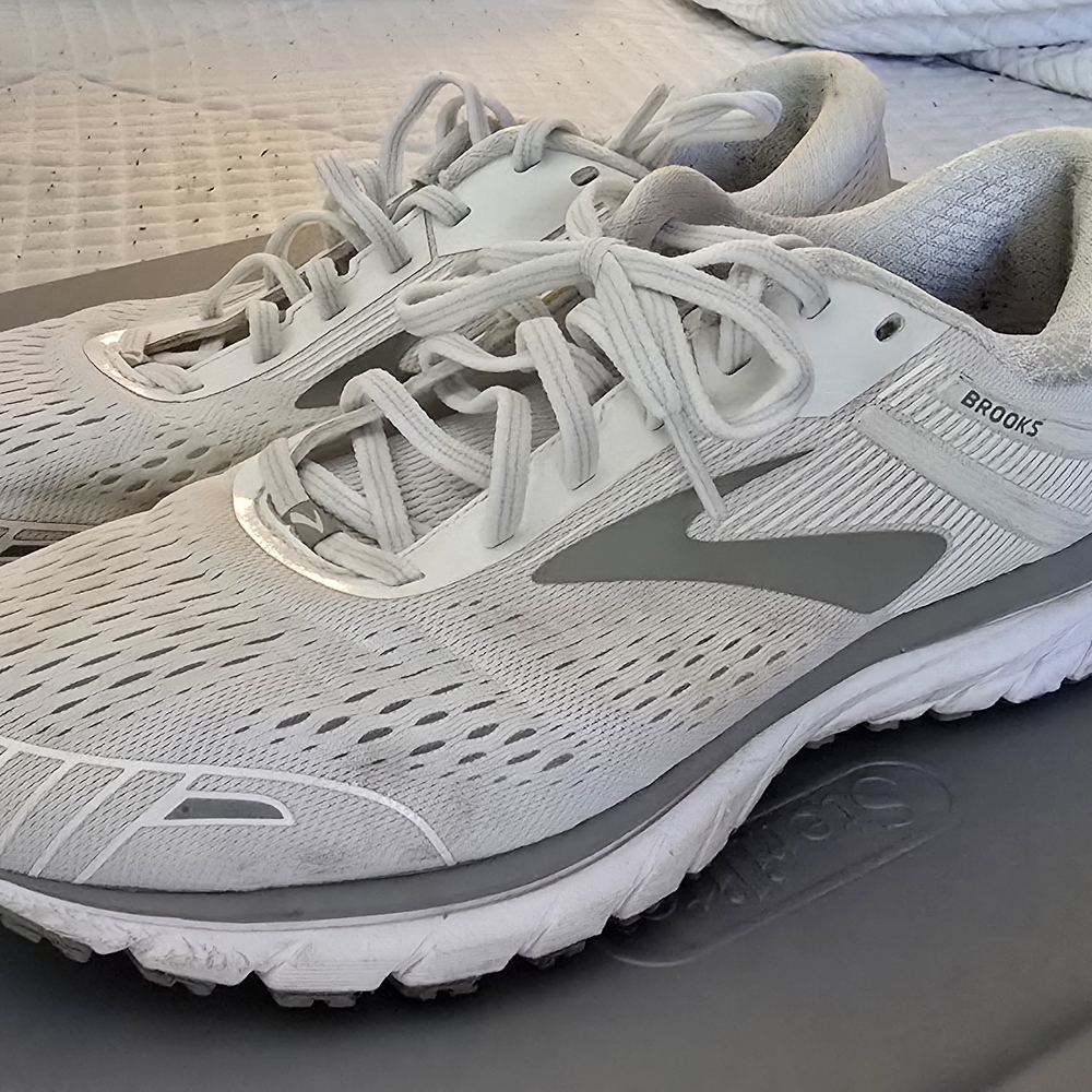 Brooks White and Gray Running Shoes
